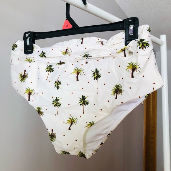 2 piece halter bikini white with palm trees - Picture 2 of 6